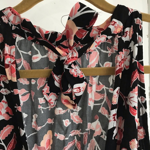 Mini floral halter dress - Picture 6 of 7